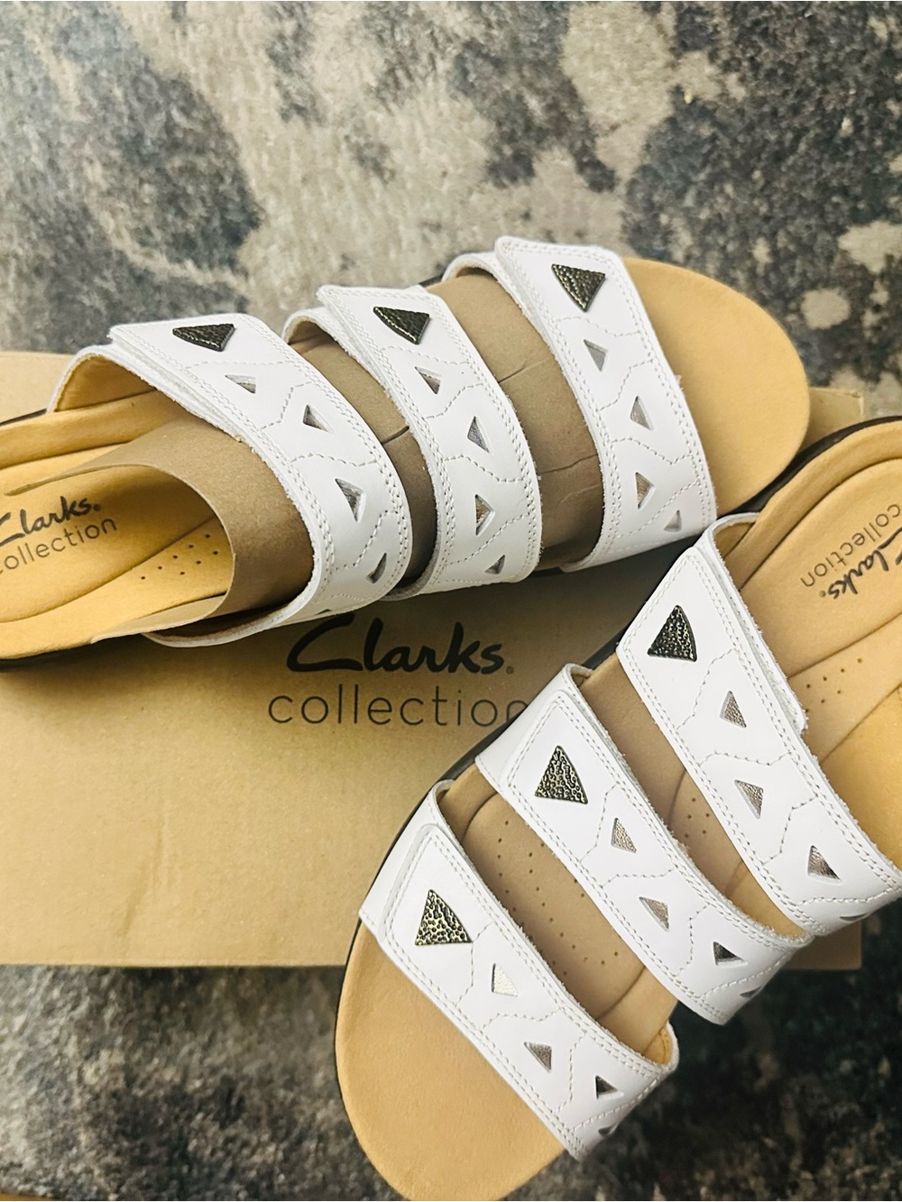 Clarks White Triple-Strap Slide Sandals with Metallic Accents 12W